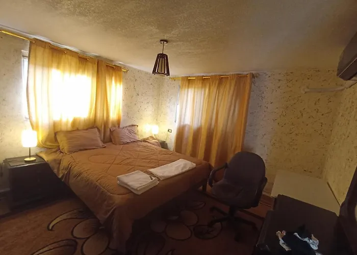 Mhna Guest House